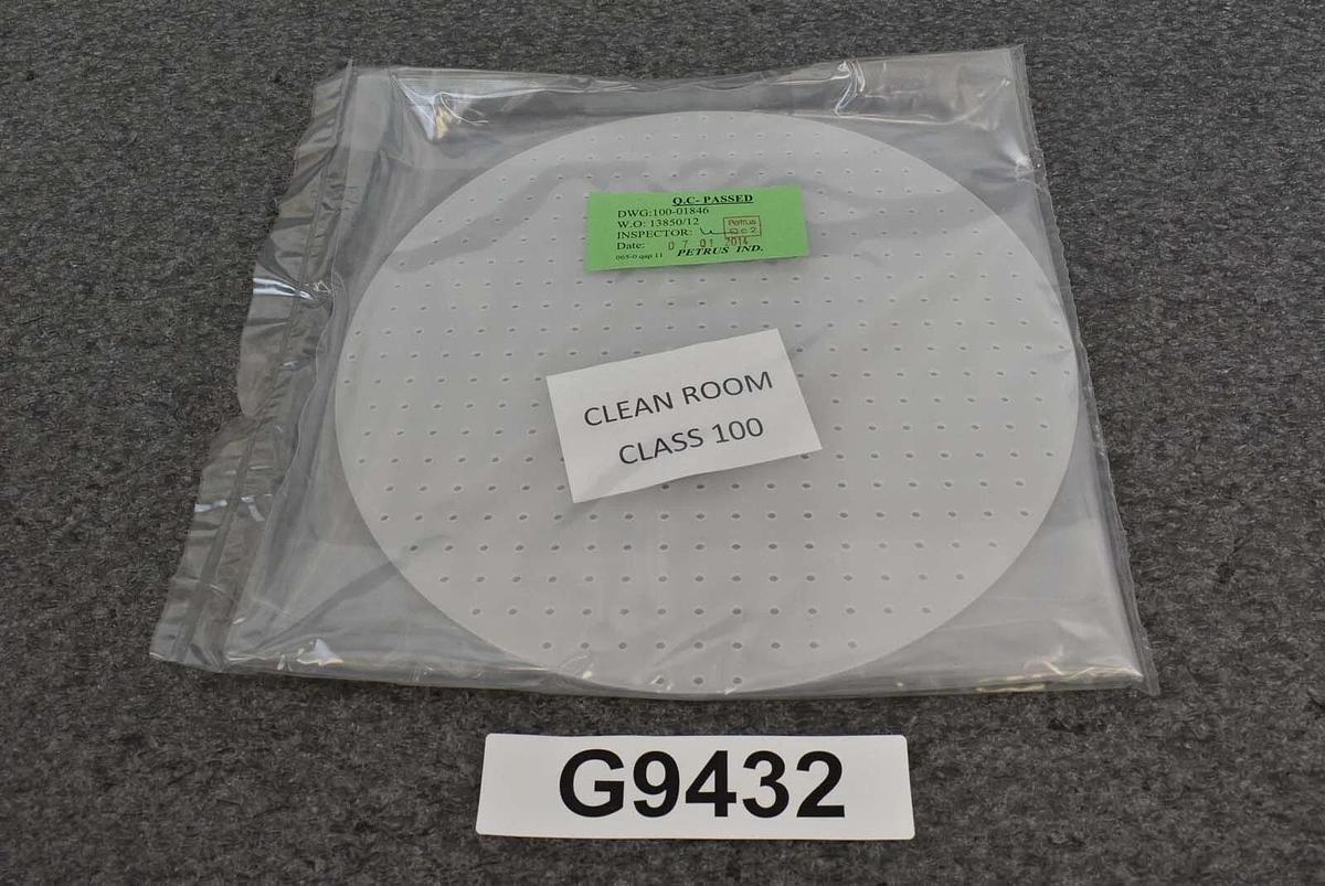 Used Novellus Gasonics 6931900 Quartz Plate Showerhead 200mm