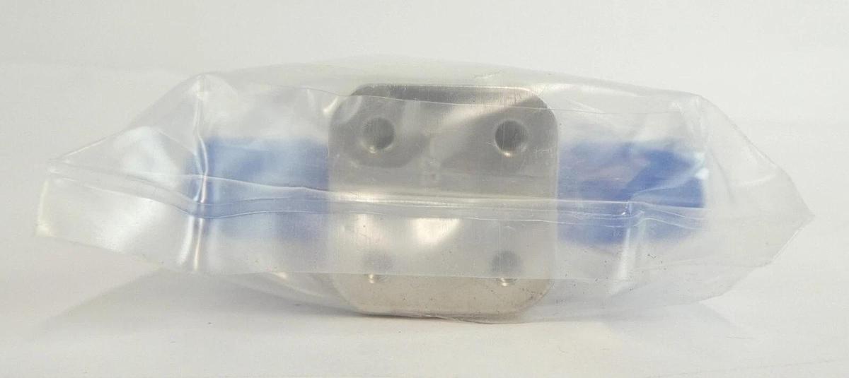 Parker Veriflo 54010368 Ultra-High Purity Valve 945AOPLPNCSTS8VESP Lot of 3 New