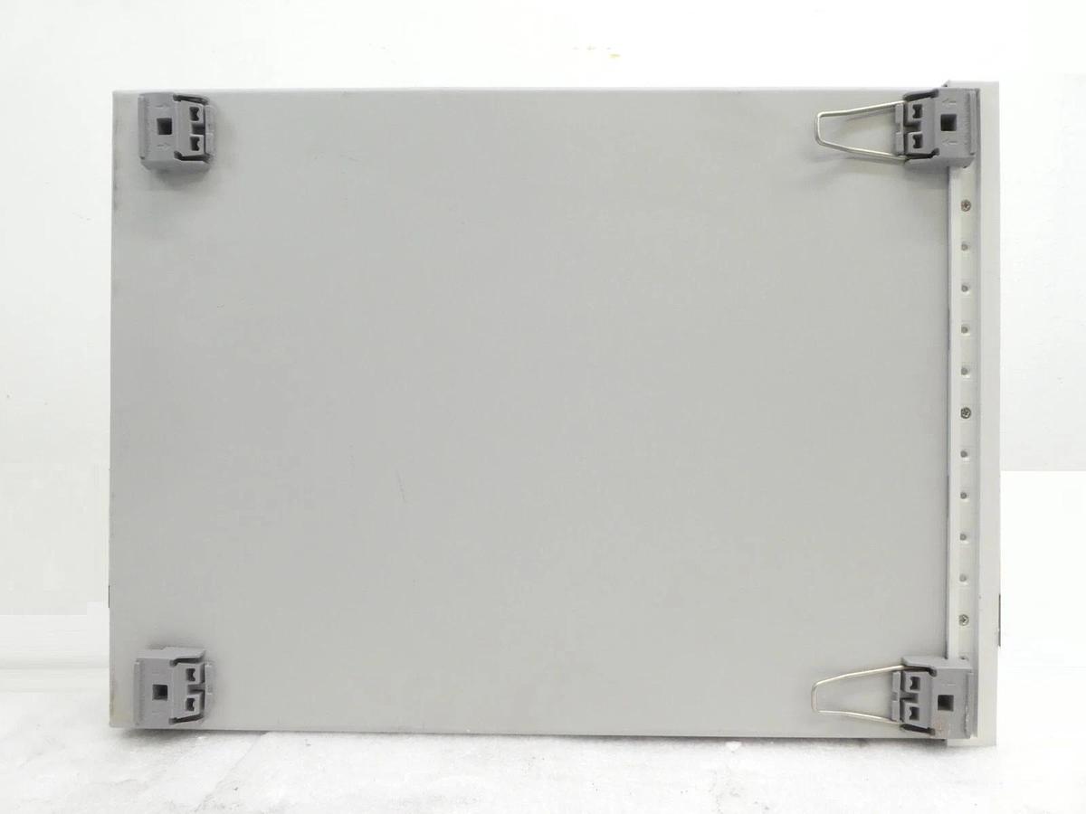Used Agilent Technologies E5250A Low Leakage Switch Mainframe E5252A E5255A Surplus