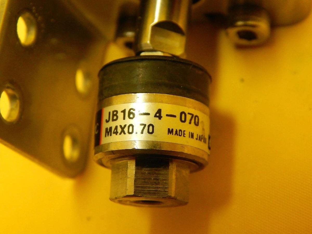 Used SMC CDQSB16-75DC Pneumatic Air Cylinder JB16-4-070 Lot of 8 Used Working