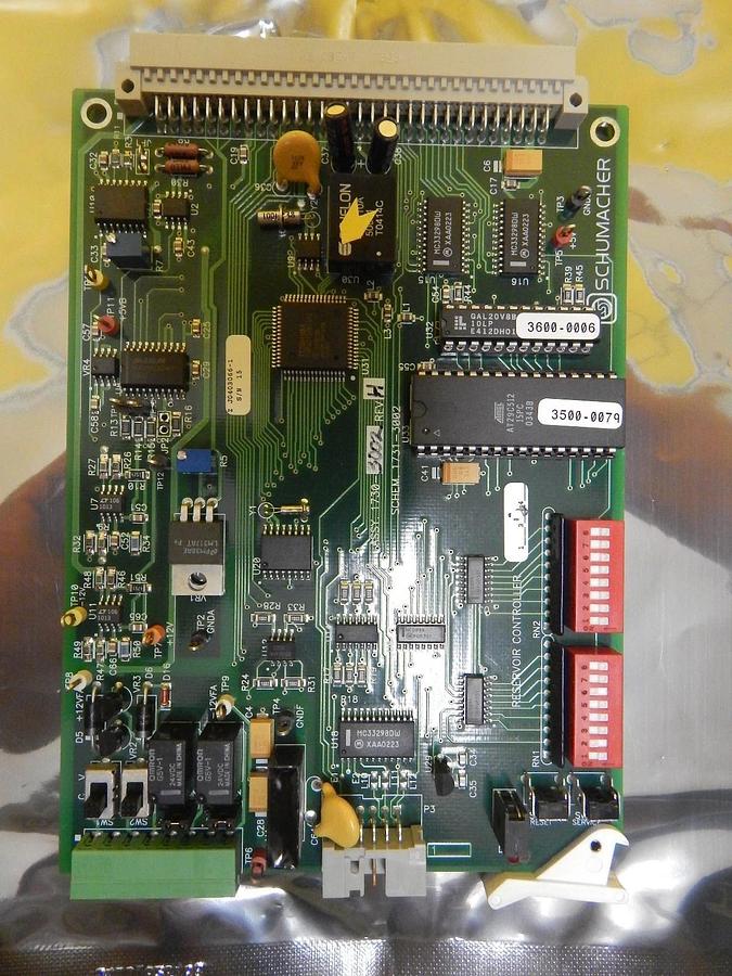 Used Schumacher 1730-3002 Reservoir Controller PCB Card J0403066-1 Used Working
