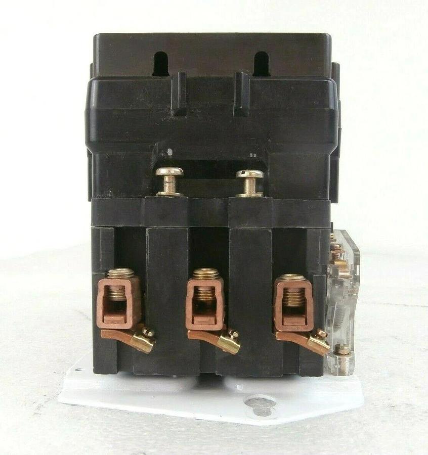 Used Square D 8502SE02S Motor Starter Coil 31074-400-16 Veeco Microetch 1201 Working
