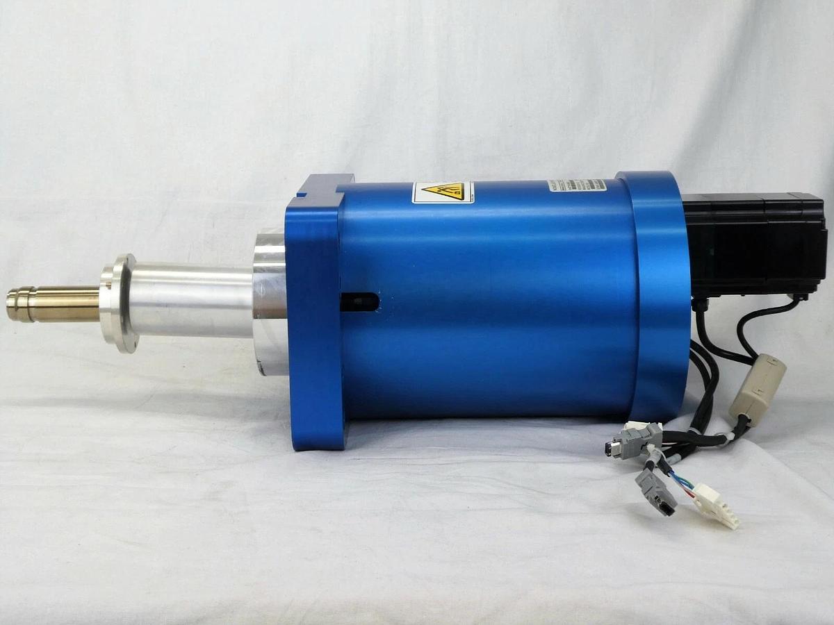 Used Yaskawa Electric YSC-02D04B02S Spindle Assembly Novellus 04-306477-00 Working