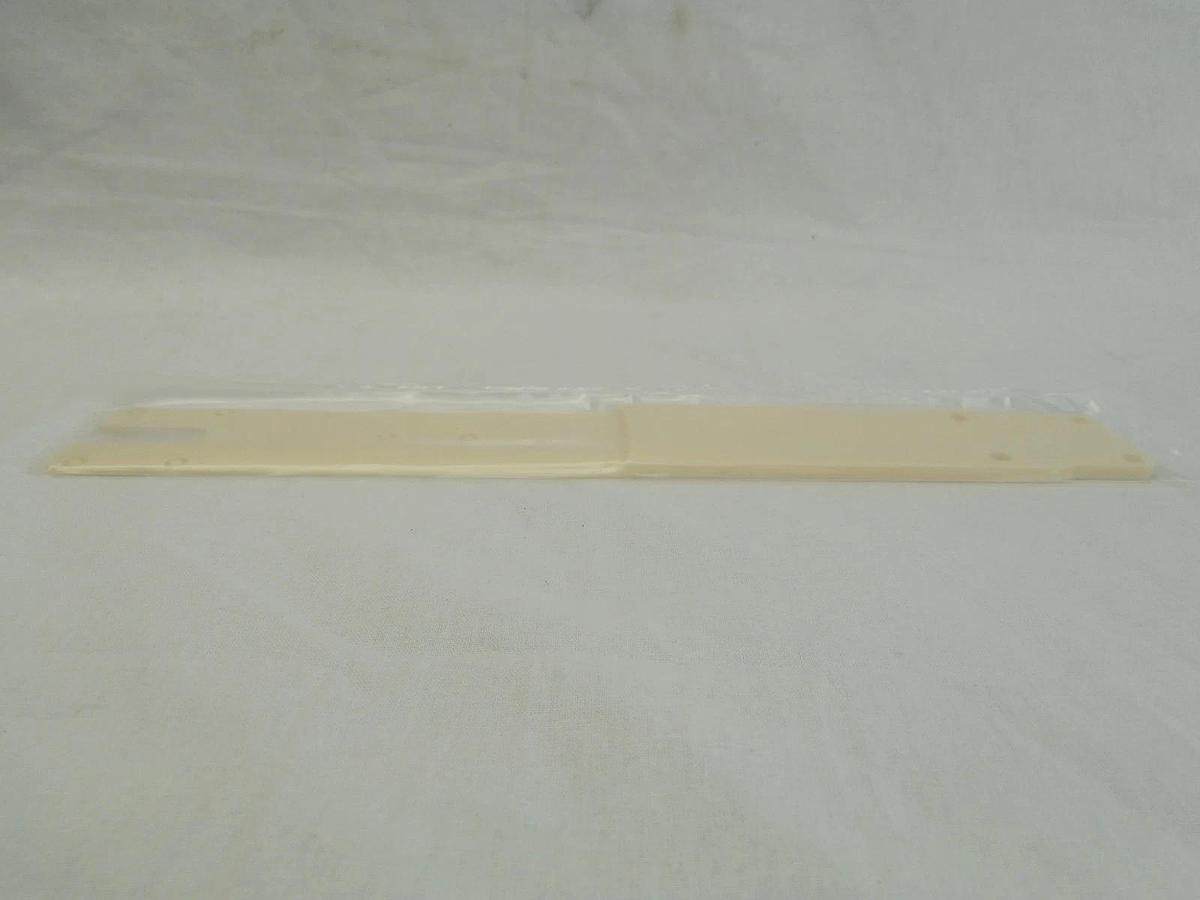 Ulvac Technologies VM0386-045-02B Pick Up End Effector 200mm Ceraus ZX-1000 New