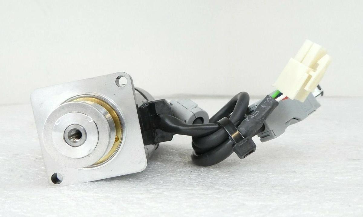 Used Yaskawa Electric SGMAH-A5A1A-YB11 Servo Motor Lot of 2 Nikon NSR FX-601F Working