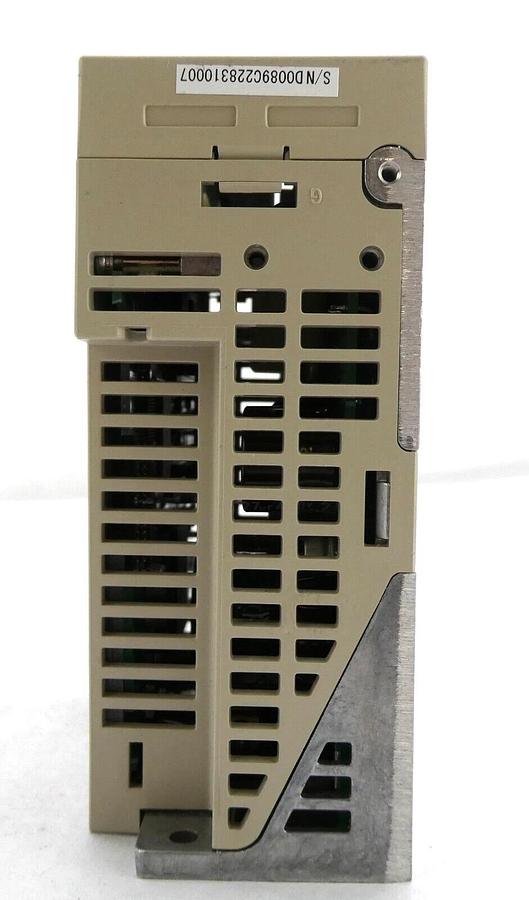 Used Yaskawa Electric SGDS-01A72AY565 Servo Drive SERVOPACK SynqNet 200V Working