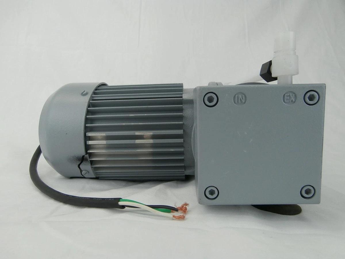 Used Vacuubrand MZ 2C Chemistry Diaphragm Vacuum Pump Tested Working