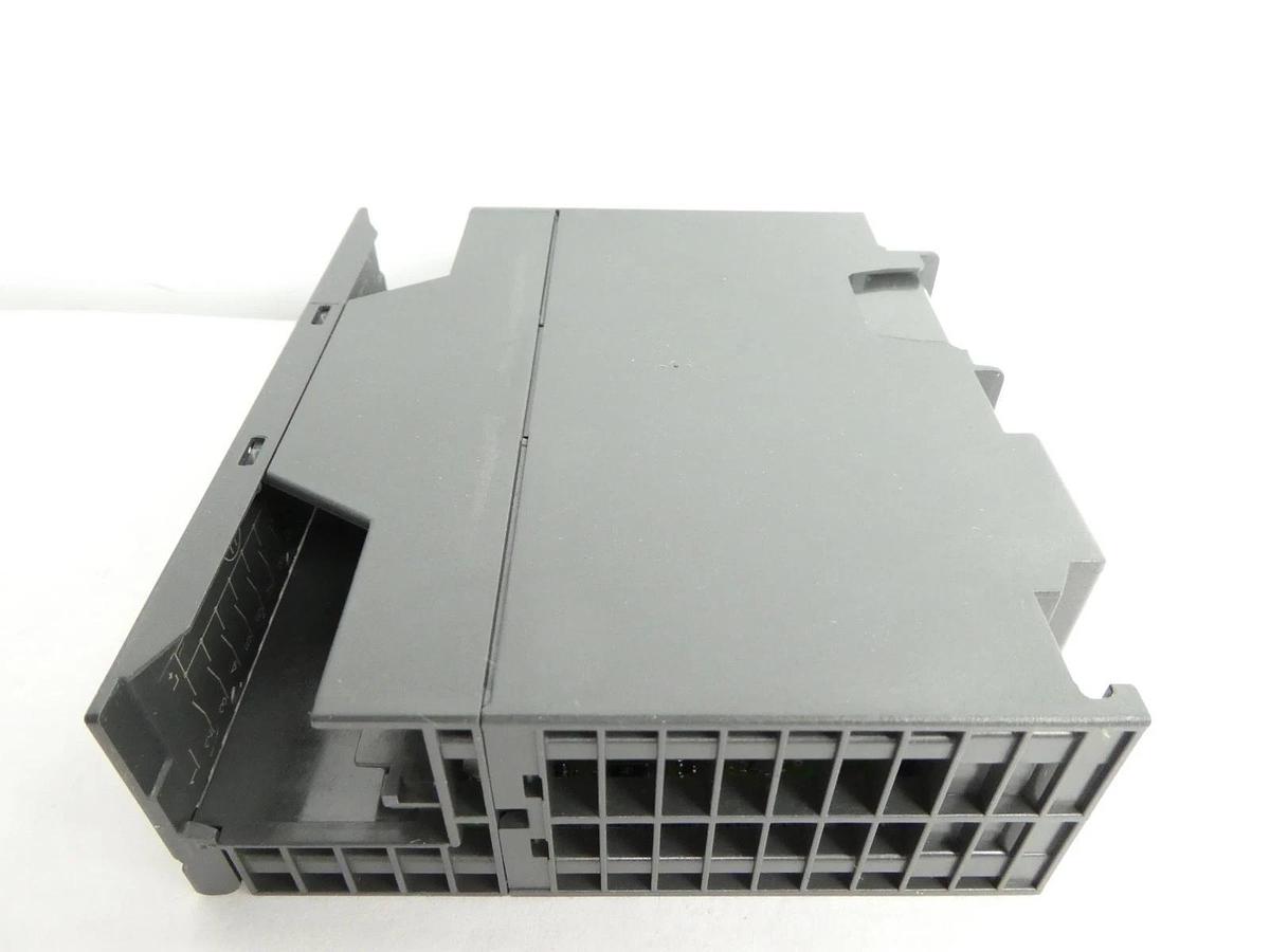 Siemens 6ES7 321-1BH02-0AA0 Digital Input Module SIMATIC S7 New Surplus