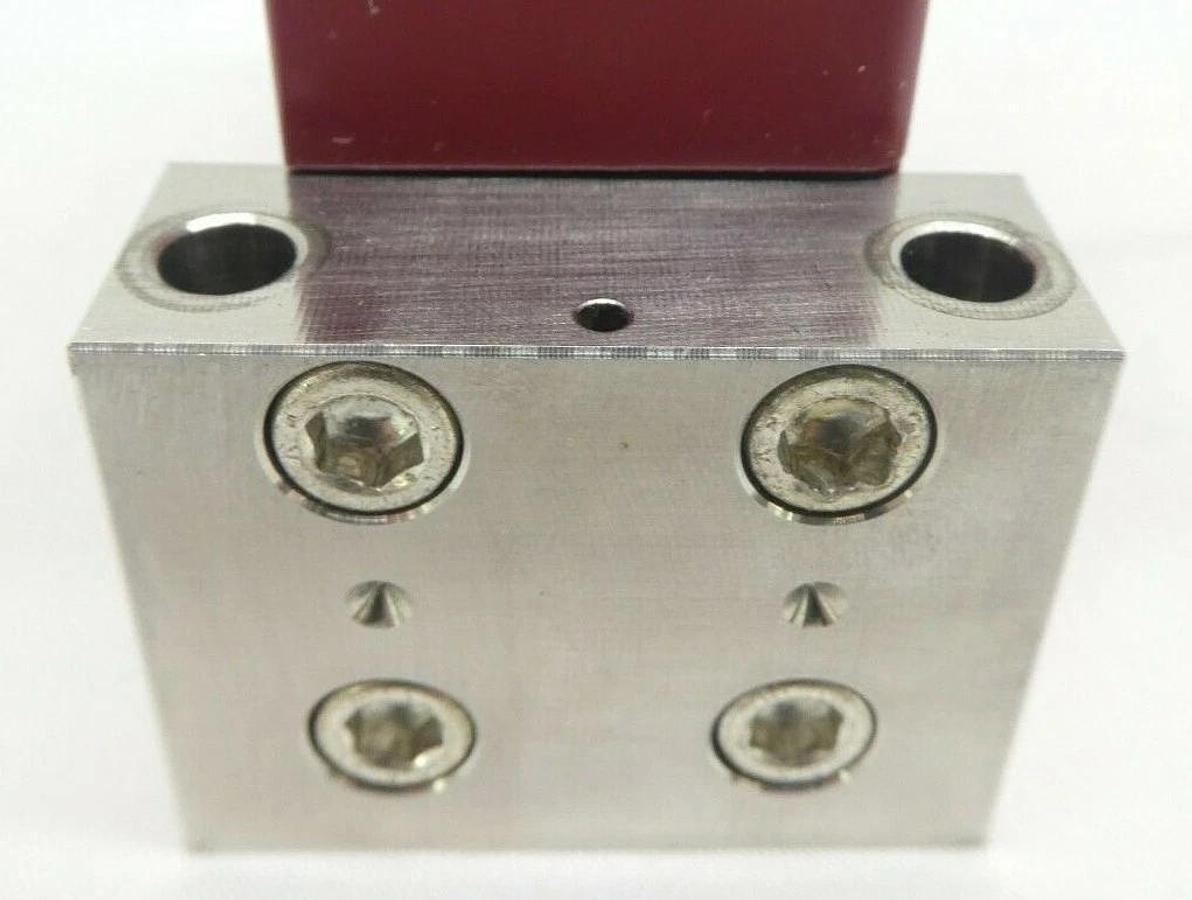 Used STEC SEC-7330M Mass Flow Controller MFC SEC-7330 100 SCCM CHF3 Working Surplus