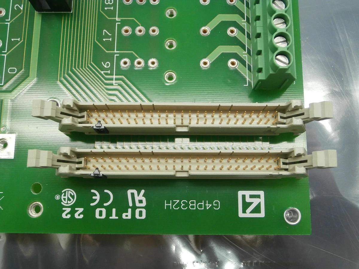 Used Opto 22 G4PB32H 32-Channel Field Control I/O Module Rack Chassis PCB New