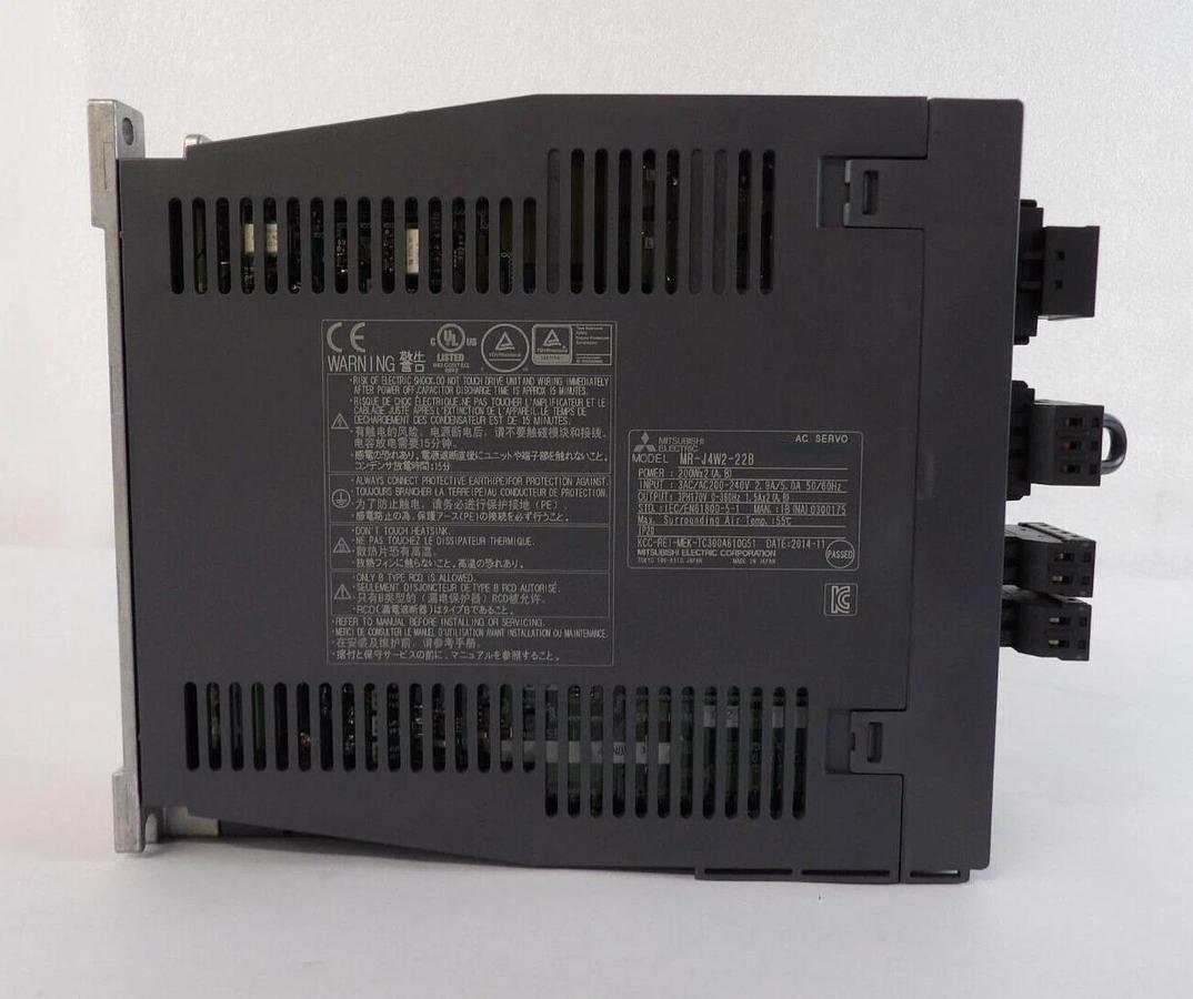 Used Mitsubishi Electric MR-J4W2-22B AC Servo Amplifier MELSERVO-J4 Lot of 3 Working
