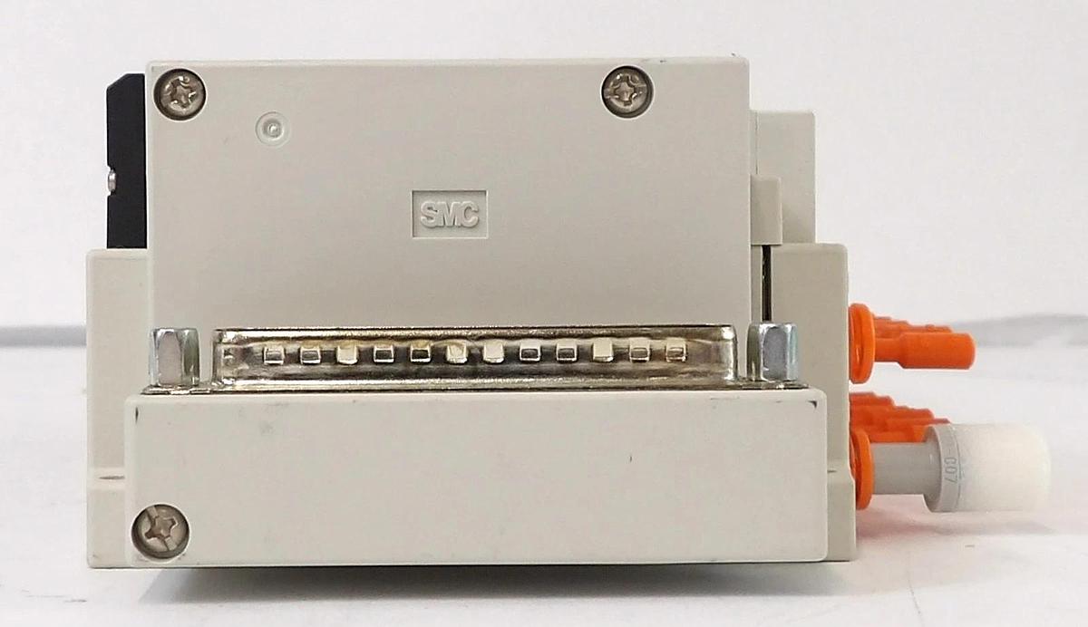 Used SMC 0190-54289 15-Port Pneumatic Manifold AMAT Working