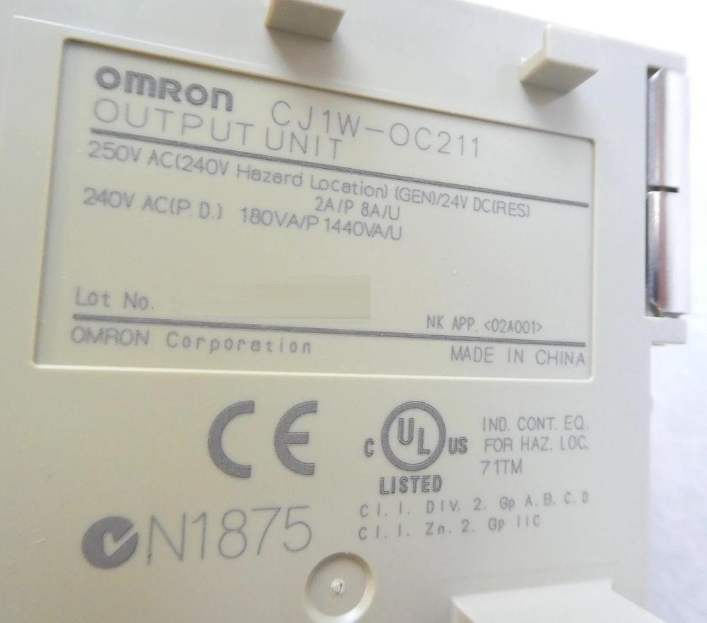 Used Omron SYSMAC Programmable Logic Controller CJ1W-PD025 CJ1G-CPU44H Lot of 2