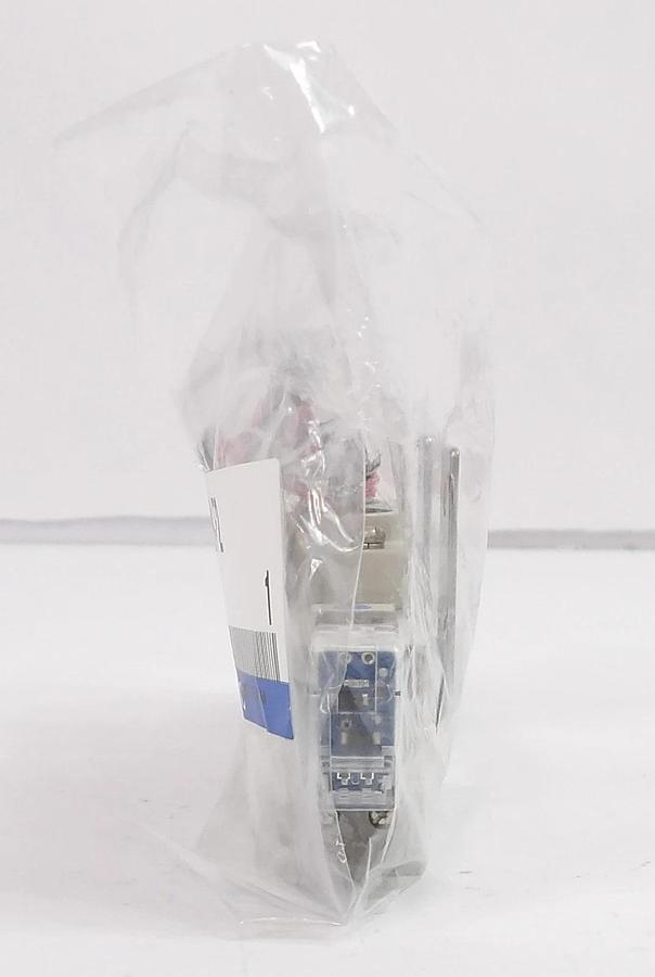 Used SMC SY7420-5L7-02N-F2 Solenoid Valve Reseller Lot of 8 New Surplus