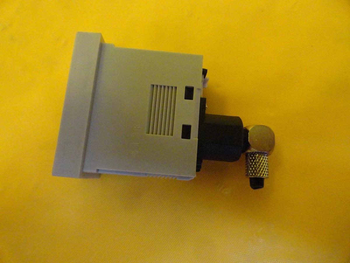 Used Sunx DP4-50Z Compact Digital Display Pressure Sensor DP4 Series Lot of 10 Used