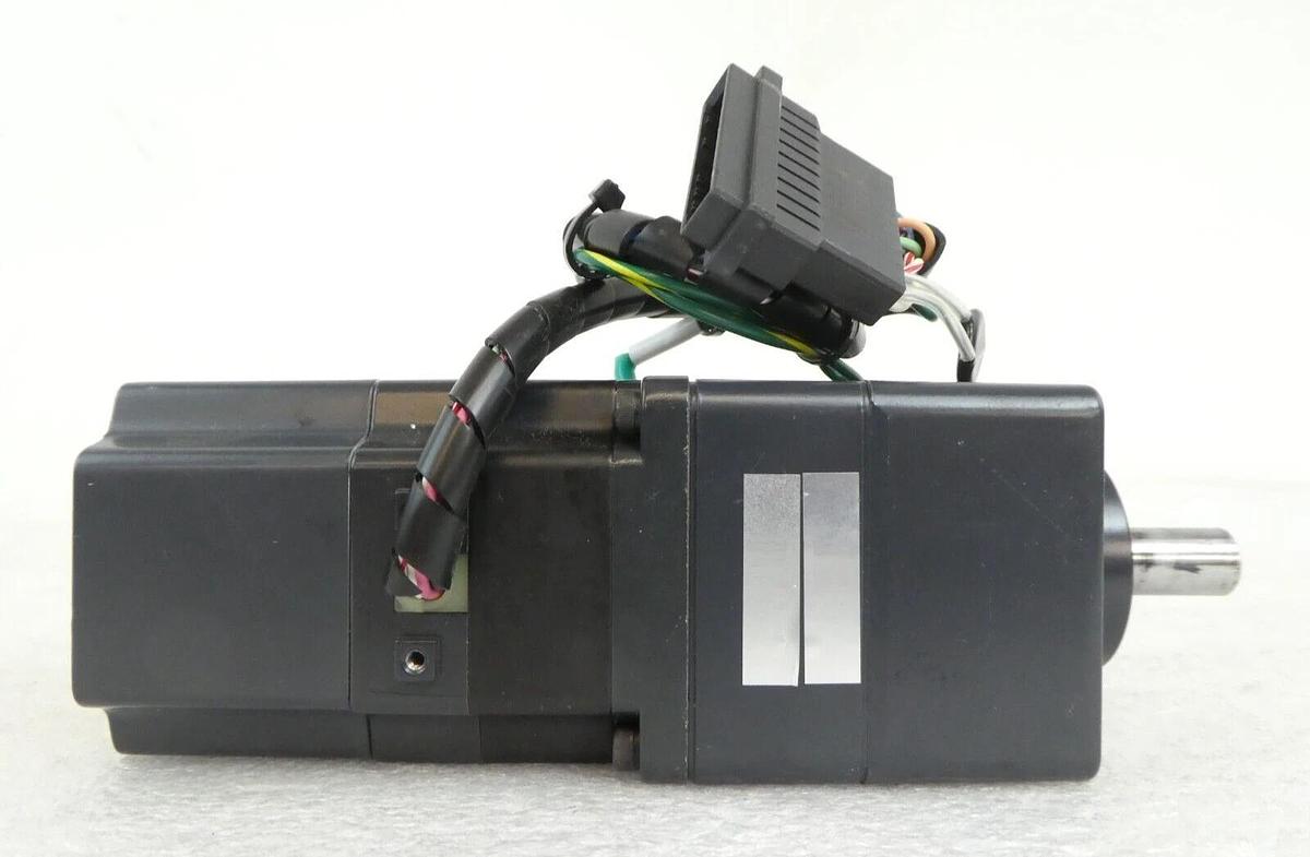 Used Oriental Motor A4615-9215KPGM 5-Phase Stepping Motor VEXTA Lot of 2 Working