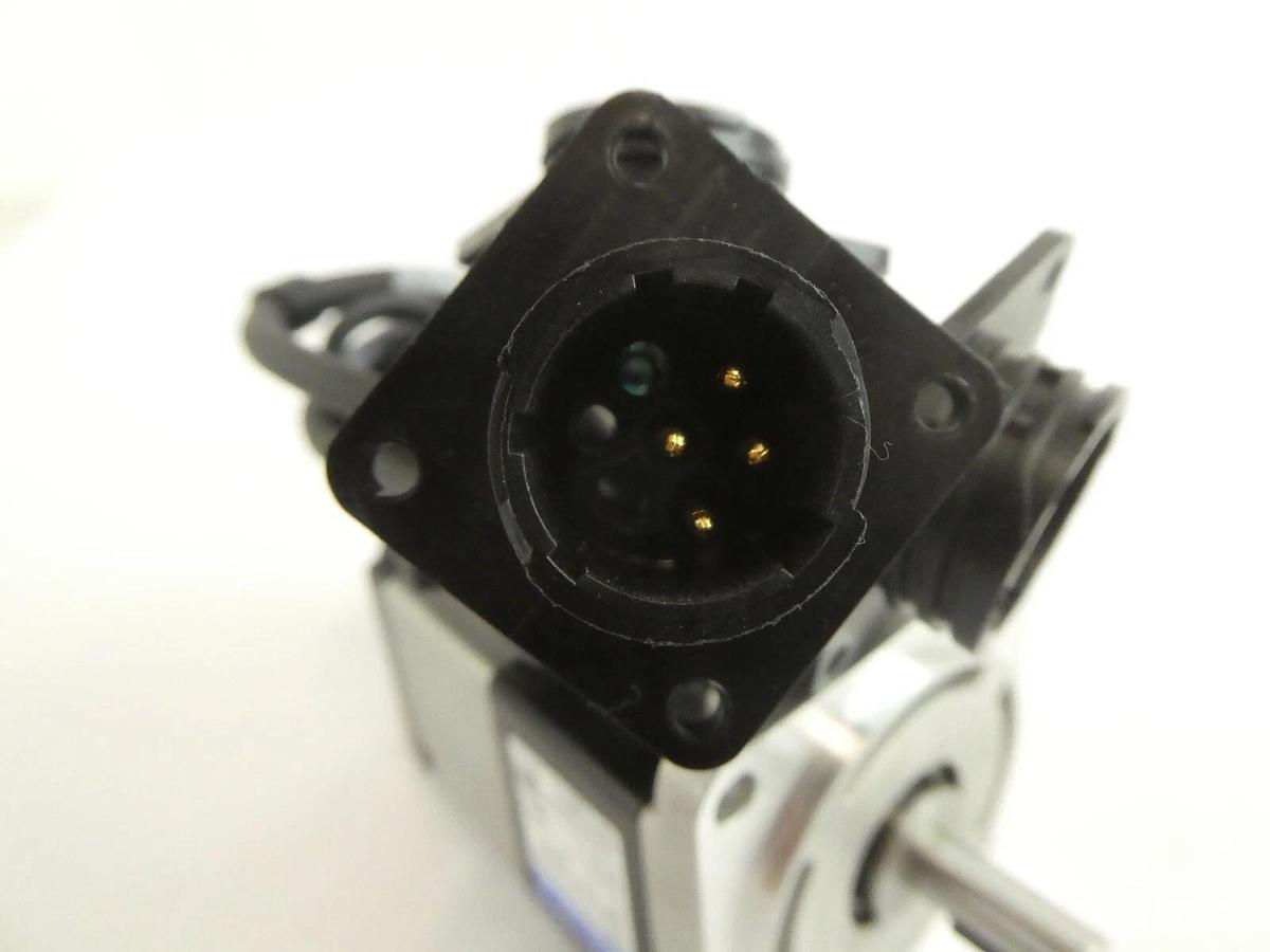 Used Sanyo Denki R2AA06010FCRBMM AC Servo Motor SANMOTION R Reseller Lot of 2 Working