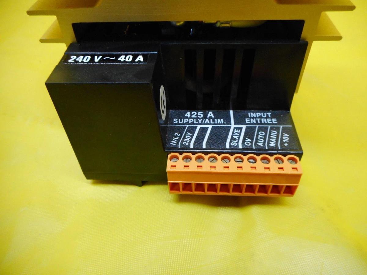 Used Eurotherm 425A/40A/240V/220V240/4MA20/PA/CL/96/00 Current Limiter Lot of 2 Used