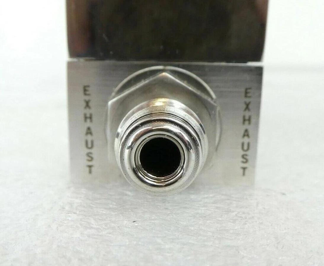 Used UNIT Instruments UFC-1100 Mass Flow Controller MFC AMAT 3030-01053 Working Spare