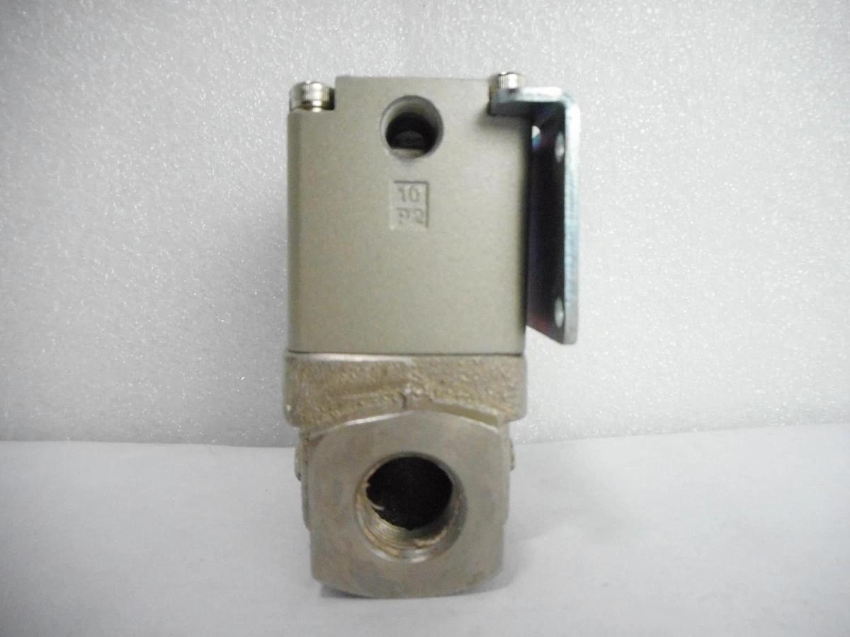 SMC VNC204A-10A-B Coolant Valve Reseller Lot of 10 New