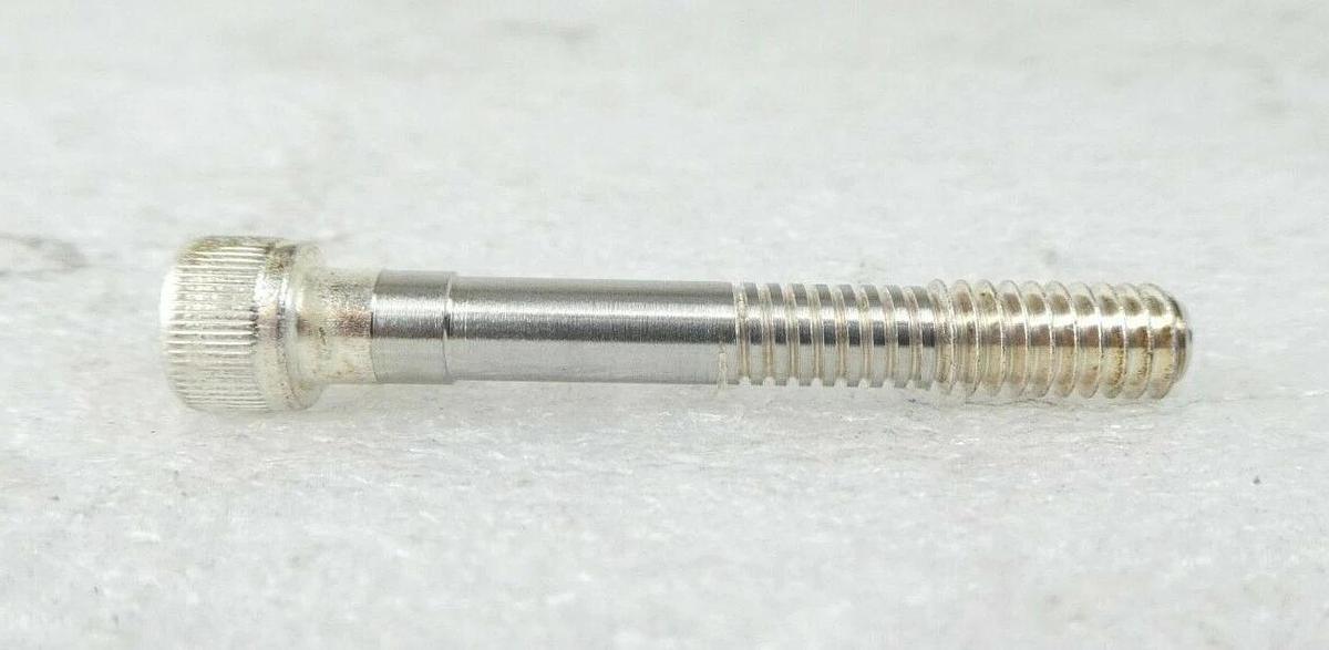 AMAT Applied Materials 0015-09380 Base Mounting Screw Lot of 4 New Surplus