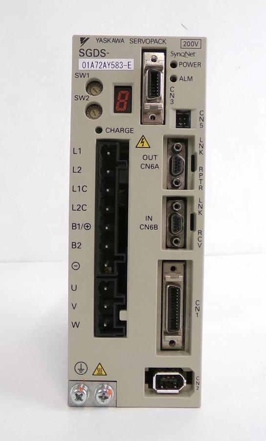Used Yaskawa Electric SGDS-01A72AY583-E Servo Drive SERVOPACK Lot of 2 Working
