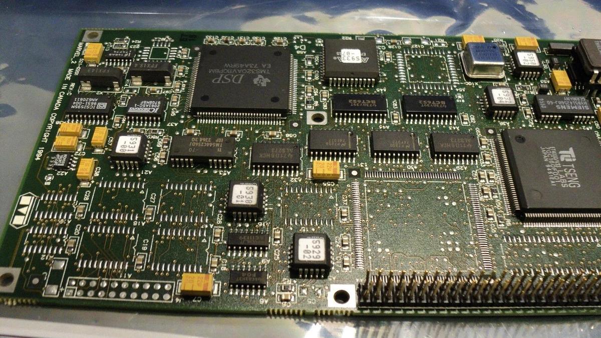 Used KLA-Tencor 521-0201 Circuit Board PCB MRV2/VID AIT Used Working