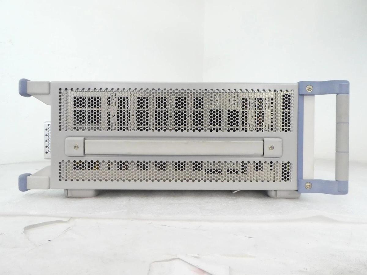 Used Rohde & Schwarz 1201.0002K50 Wideband Radio Comm Tester CMW 500 V 3.5.10