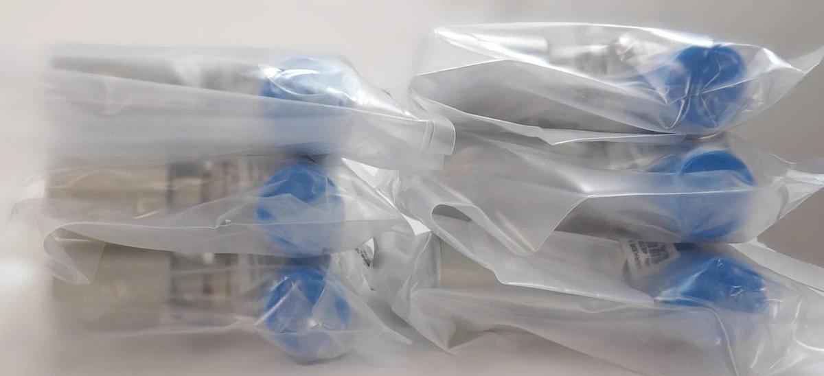 Parker Veriflo 45700048 Diaphragm Valve 930AOPLPNCSFSFF Reseller Lot of 6 New