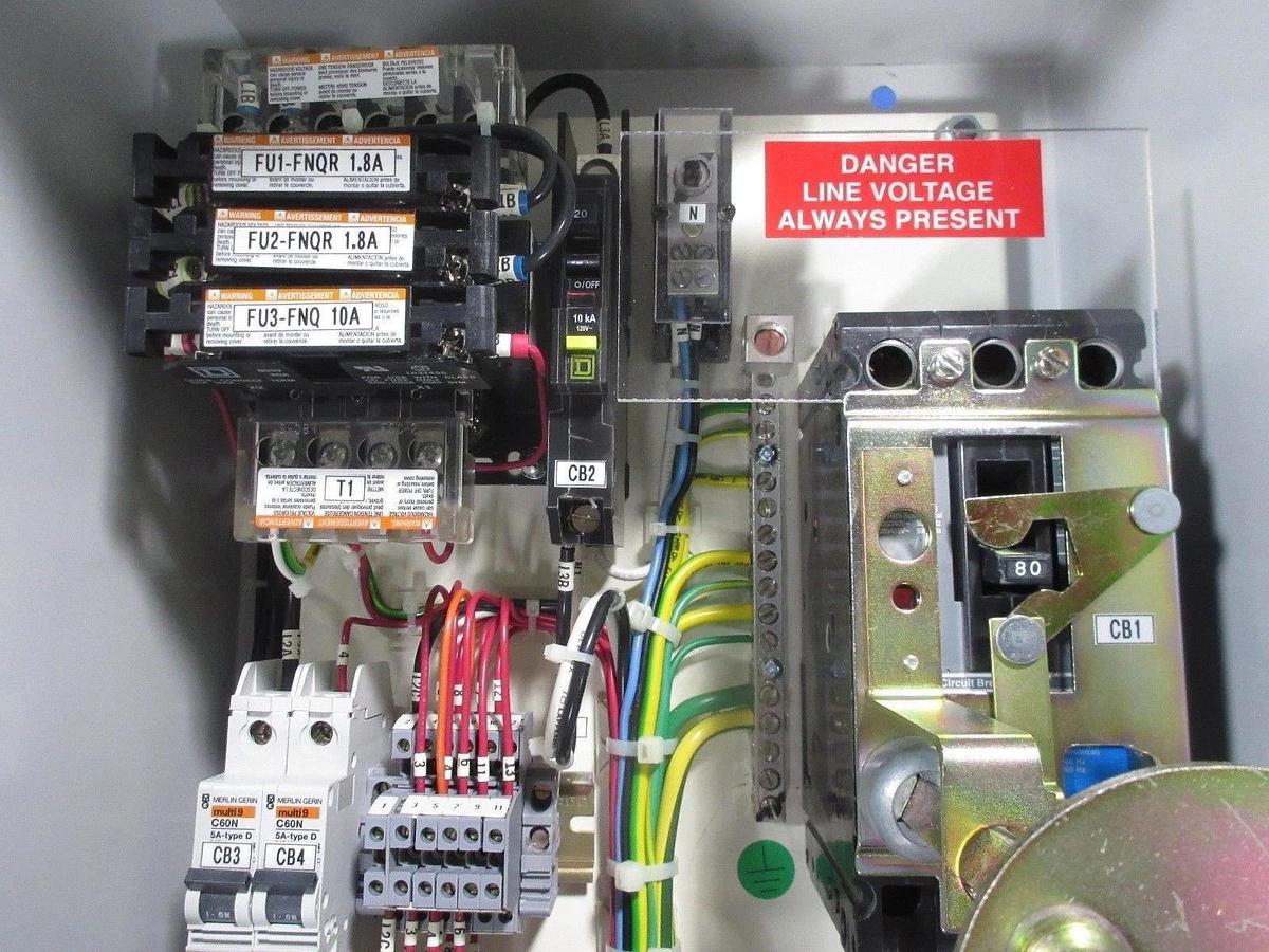Used Edwards NGV466000 Power Distribution Box w/ Cables NGV466010-D Used Working