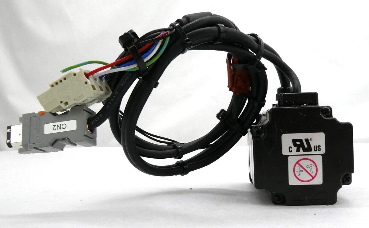 Used Yaskawa Electric SGMPH-01AAE-YA25 AC Servo Motor SIGMA-2 Working Surplus