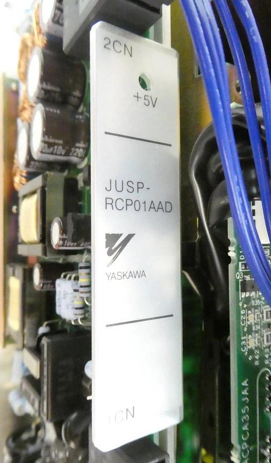 Used Yaskawa Electric JUSP-ACP25JAA Motoman Robot SERVOPACK JUSP-RCP01AAD Working