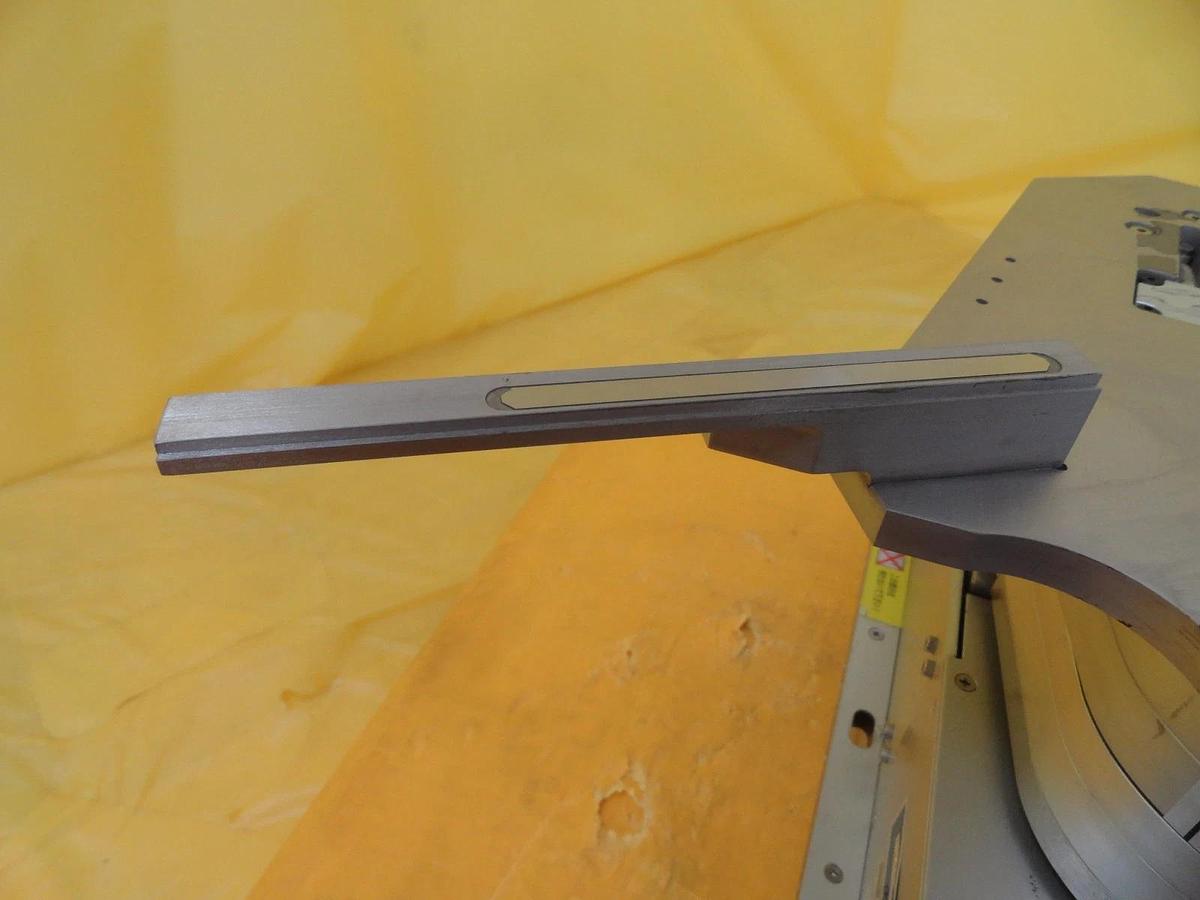 Used Kawasaki NS110C-B001 300mm Chuck Bot Robot 4K192-238-4 NSR-S307E DUV Working