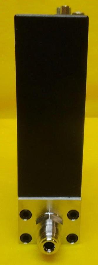 Used Tylan FC-2952MEP5-T Mass Flow Controller AMAT 3030-04111 50SCCM CF4 Used Working
