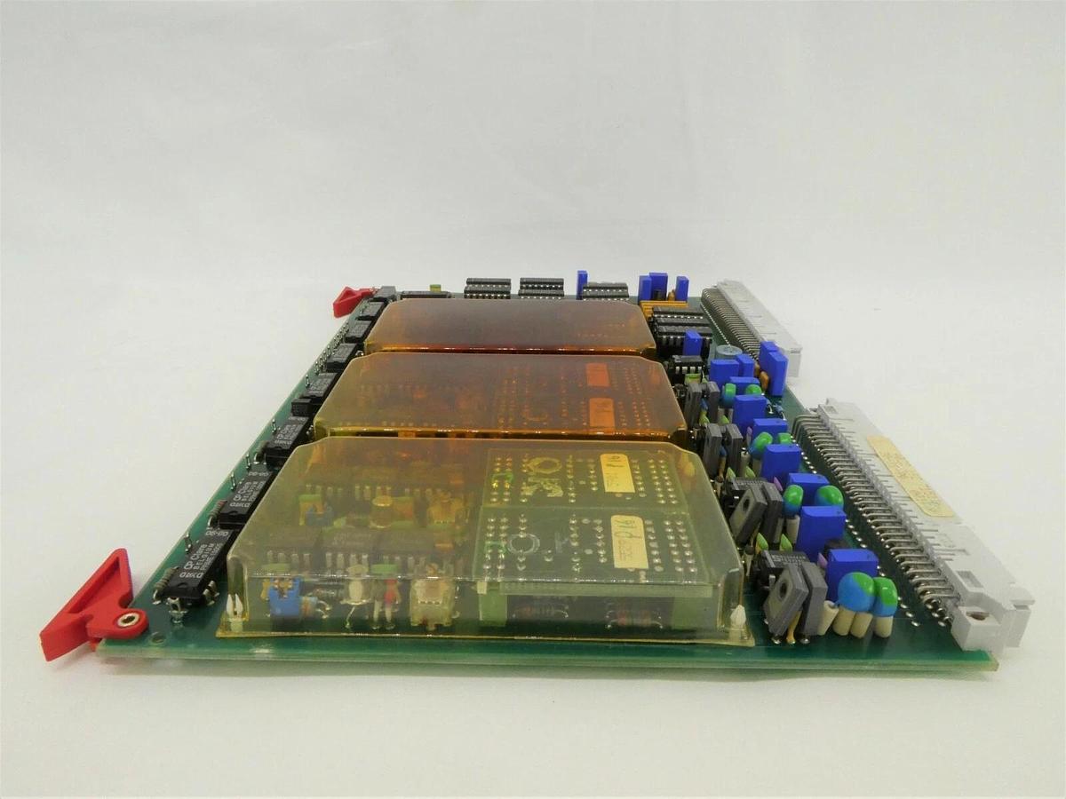 Used FEI Company 4022 192 71511 Relay PCB Card QDCR XL 30 ESEM Working Spare