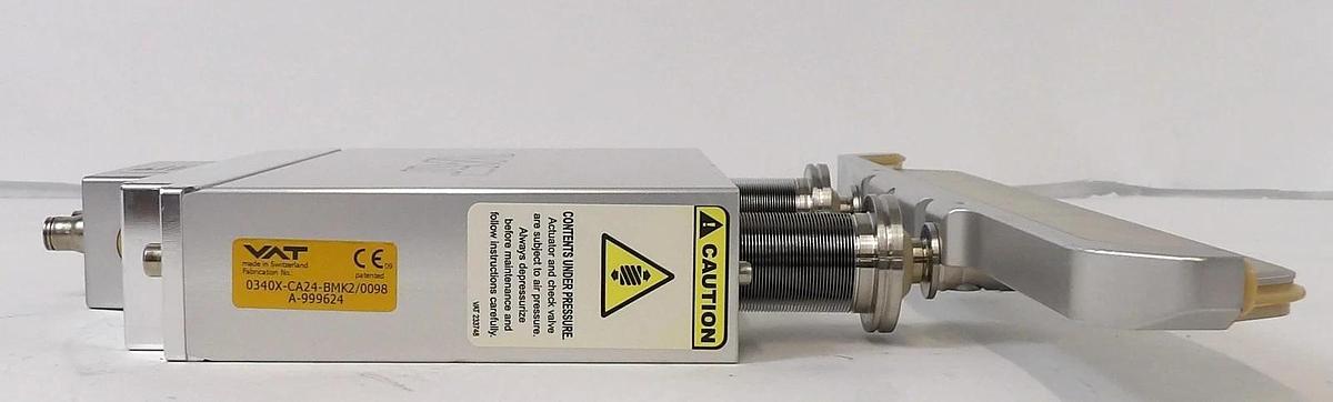 Used VAT 0340X-CA24-BMK2 300mm Pneumatic Vacuum Slit Valve Actuator and Gate Working