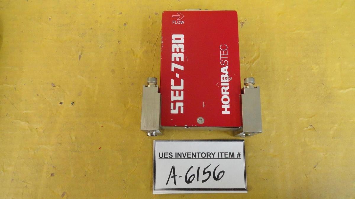 Used STEC SEC-7330M Mass Flow Controller SEC-7330 300 SCCM O2 Used