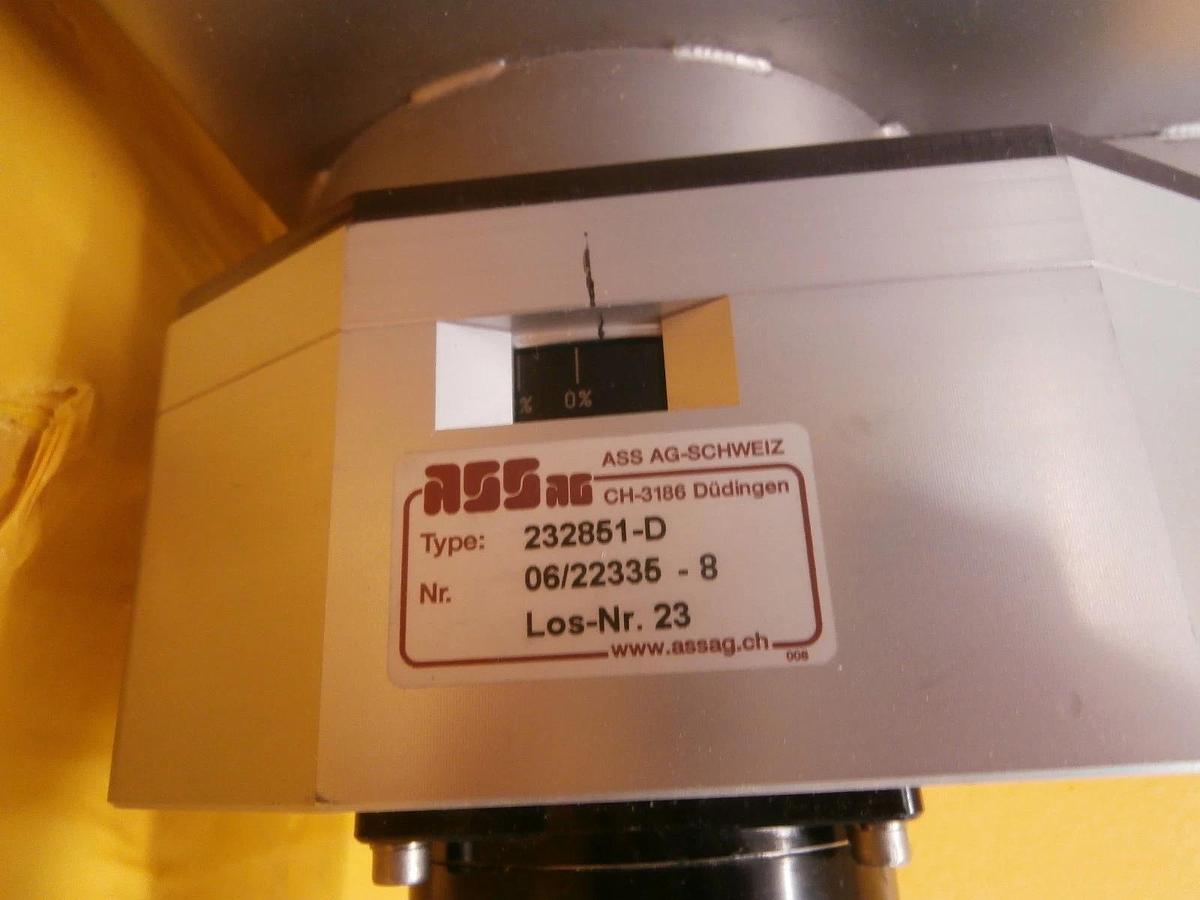 Used VAT 64250-CE52-1101 Motorized Actuator HV High Vacuum Gate Valve Cut Screw Used