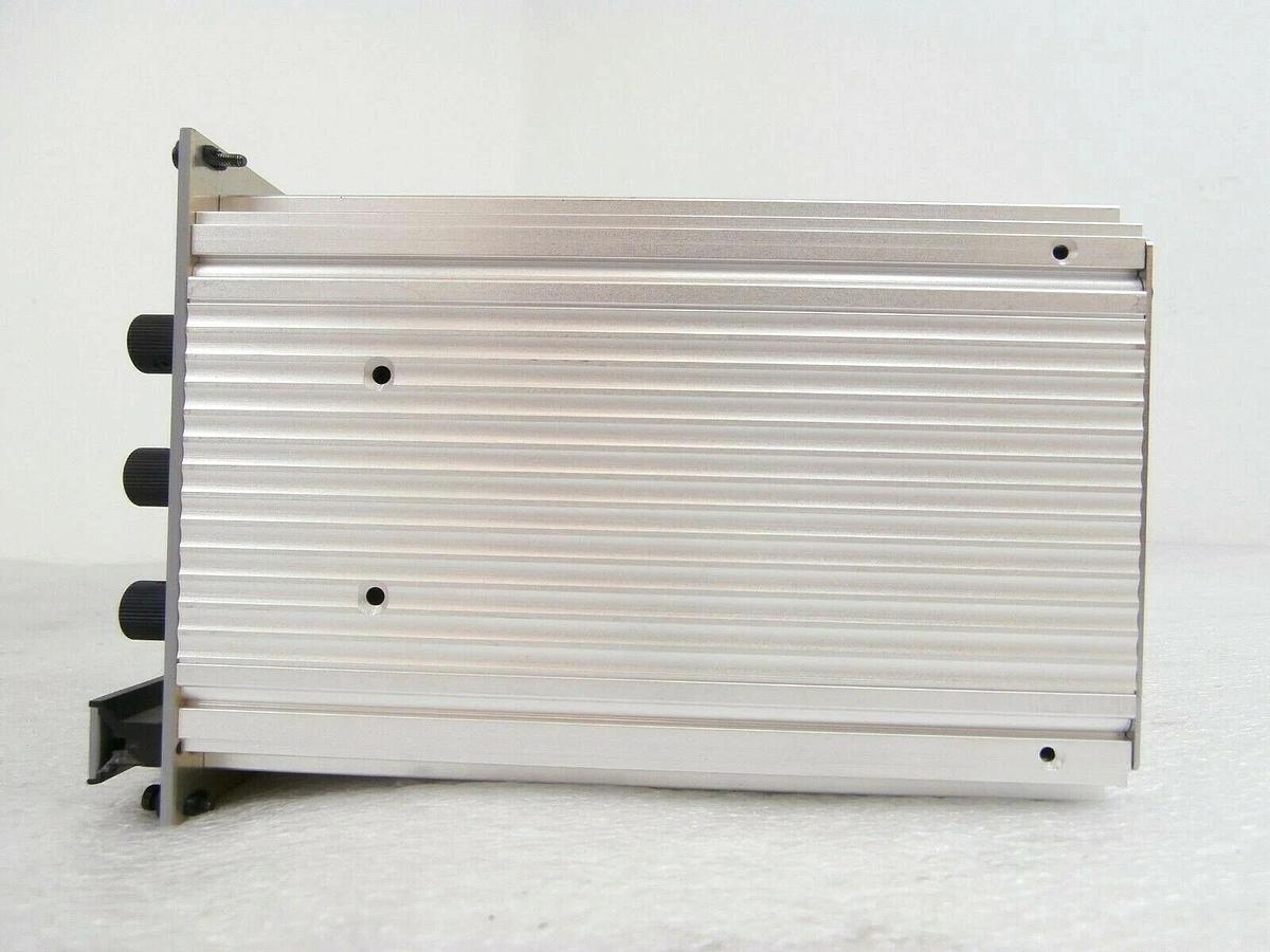 Used PI Physik Instrumente E-501.00X 2-Channel Modular Piezo Controller Rack Working