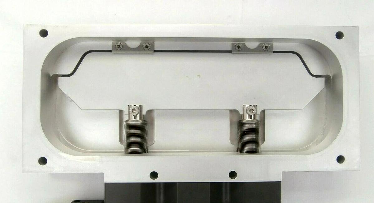 Used VAT MONOVAT Aluminum Wafer Transfer Valve 02010-BA44 02110-BA44 Large Gate Spare