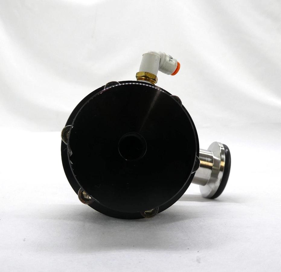 Used MKS Instruments UHV-25-AKK-ENVN Pneumatic Angle Valve AMAT 3870-04136 Working