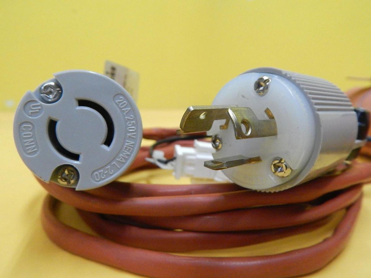 Used MKS Instruments 9520-0230 Heater Jacket 135 Watt HPS Used Working