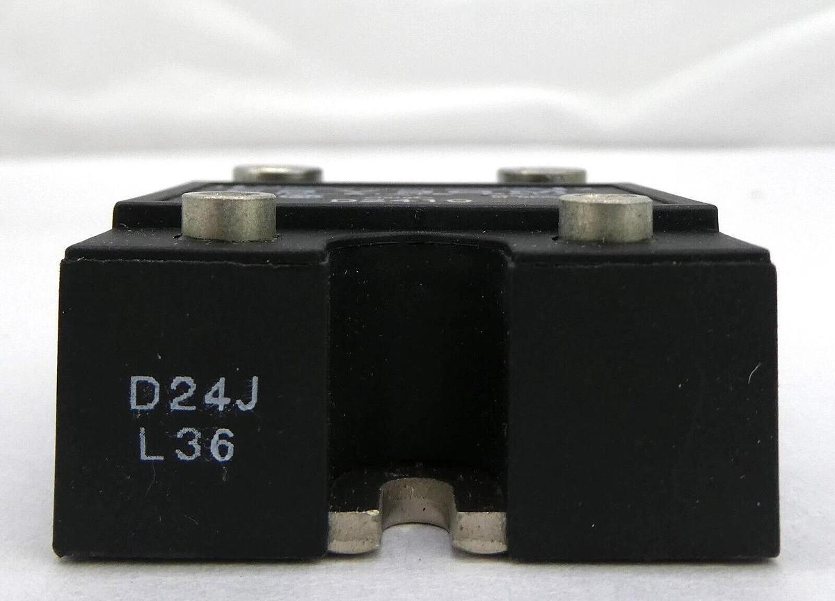 Crydom Company D2410 Solid-State Relay Reseller Lot of 25 New Surplus