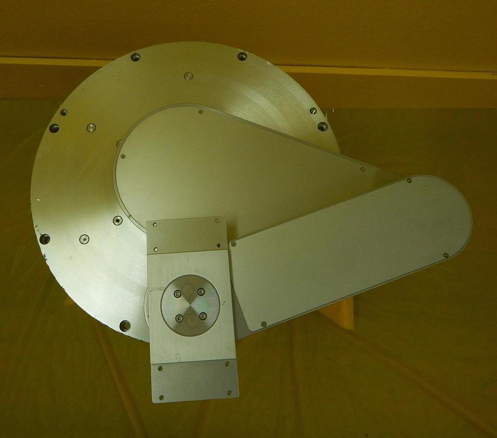 Used Hitachi CR-712VC Wafer Handling Clean Robot Shunan Works Scuffed Surplus