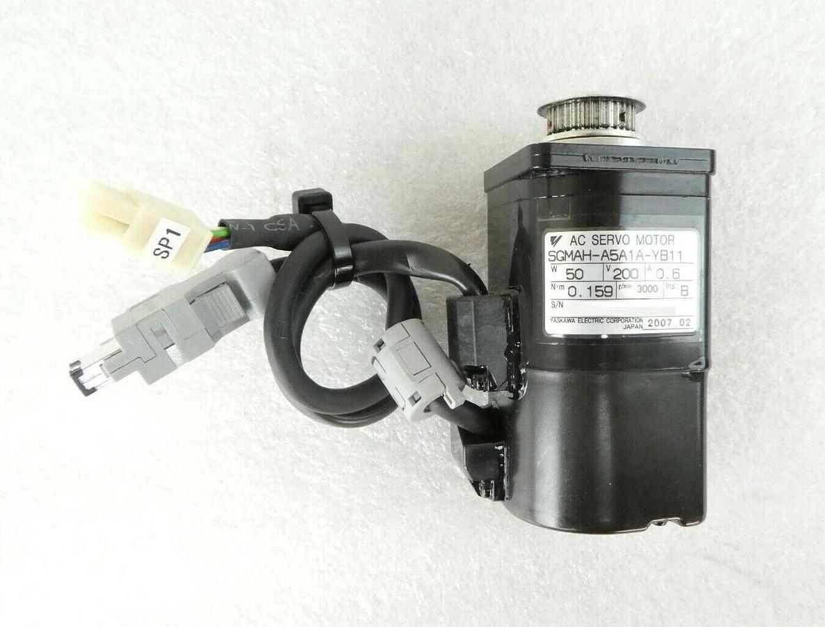 Used Yaskawa Electric SGMAH-A5A1A-YB11 Servo Motor Lot of 2 Nikon NSR FX-601F Working