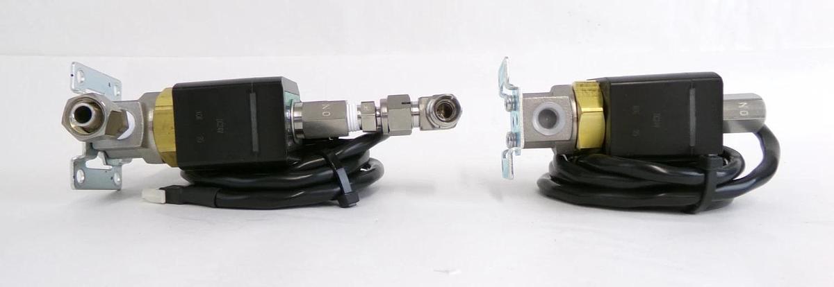 CKD FWG51-8-4-D2G Solenoid Valve Lot of 5 New Surplus