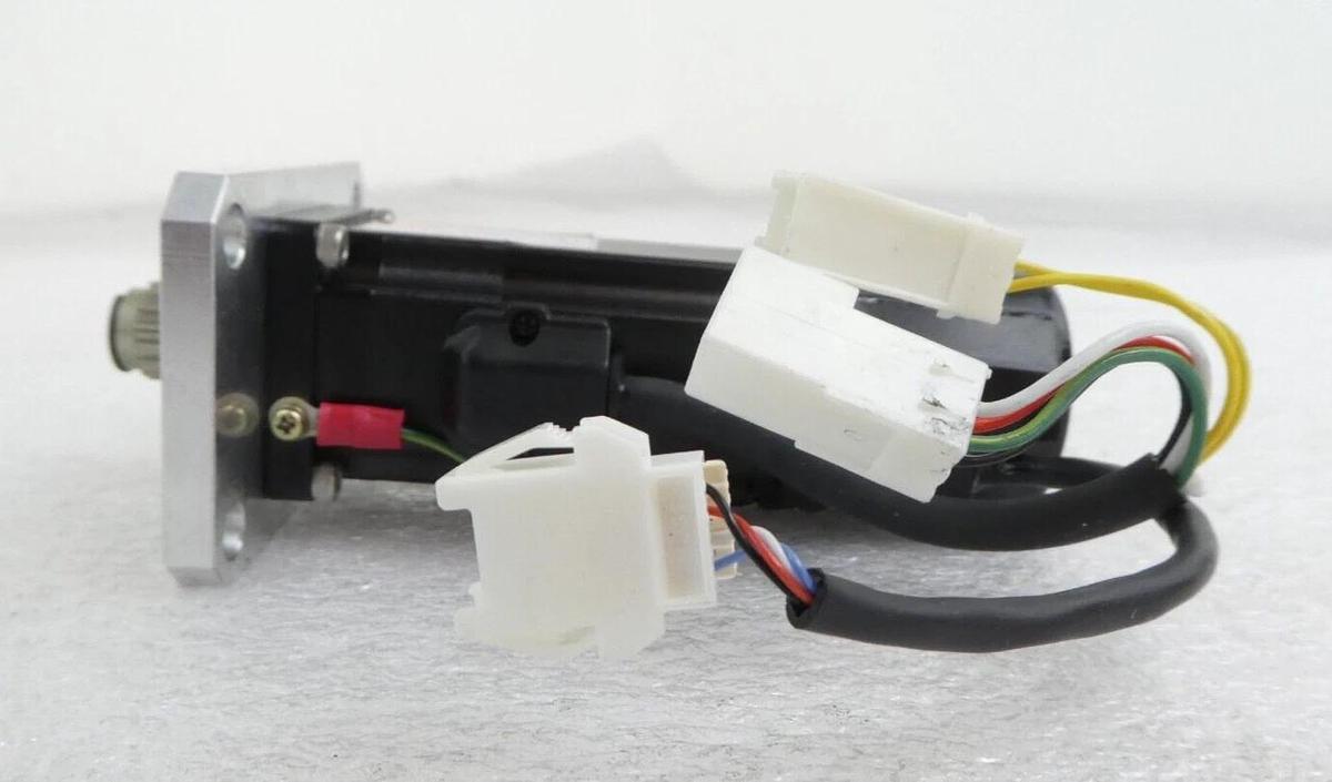 Used Sanyo Denki P50B03003ACL60 AC Servomotor BL Super P5 Nikon NSR-S205C Working
