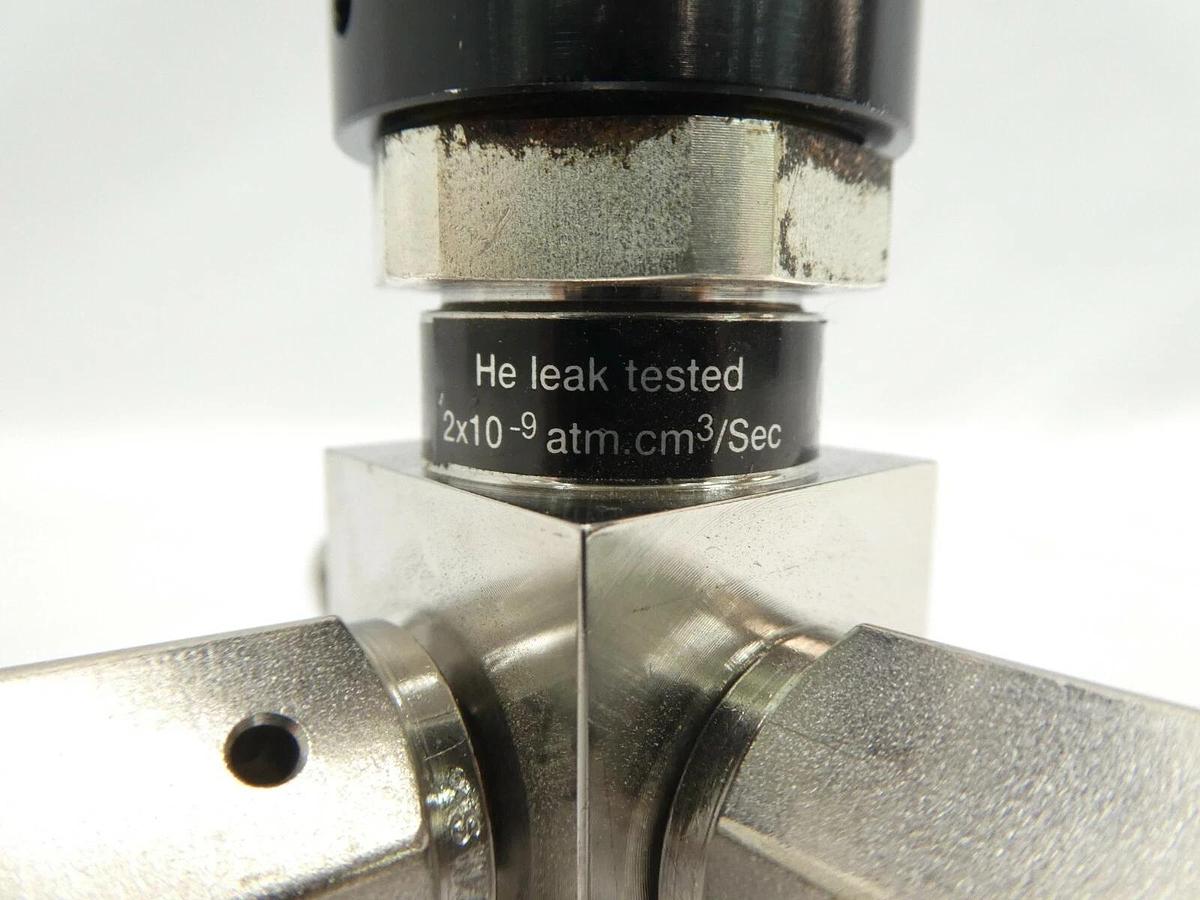 Used Qualiflow 2x10-9atm.cm3/Sec 3-Way Pneumatic Valve Lot of 3 Working Surplus