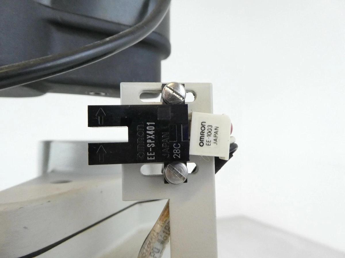 Used Varian Semiconductor Equipment V828700014 150mm Wafer LD Transfer Robot Working
