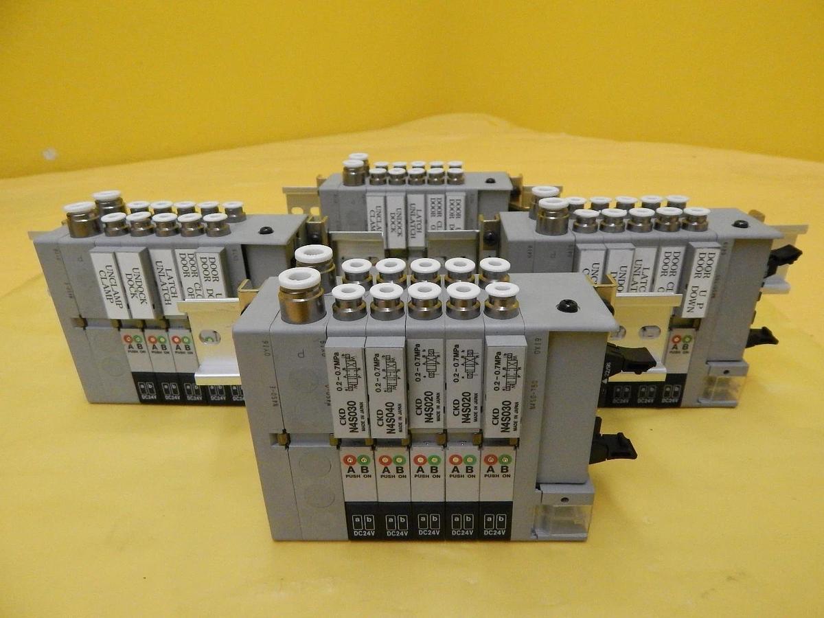 Used Hitachi I-900SRT 5-Port Pneumatic Manifold Door Control Set of 4 CKD Working